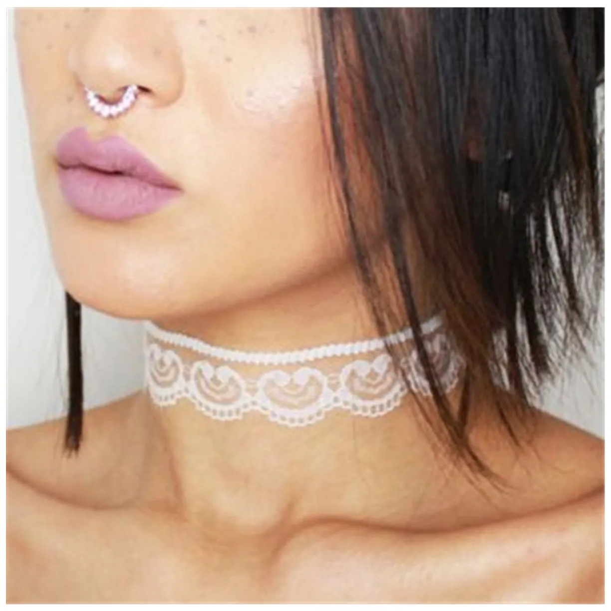 NASZYJNIK BIAŁY CHOKER AŻUROWY