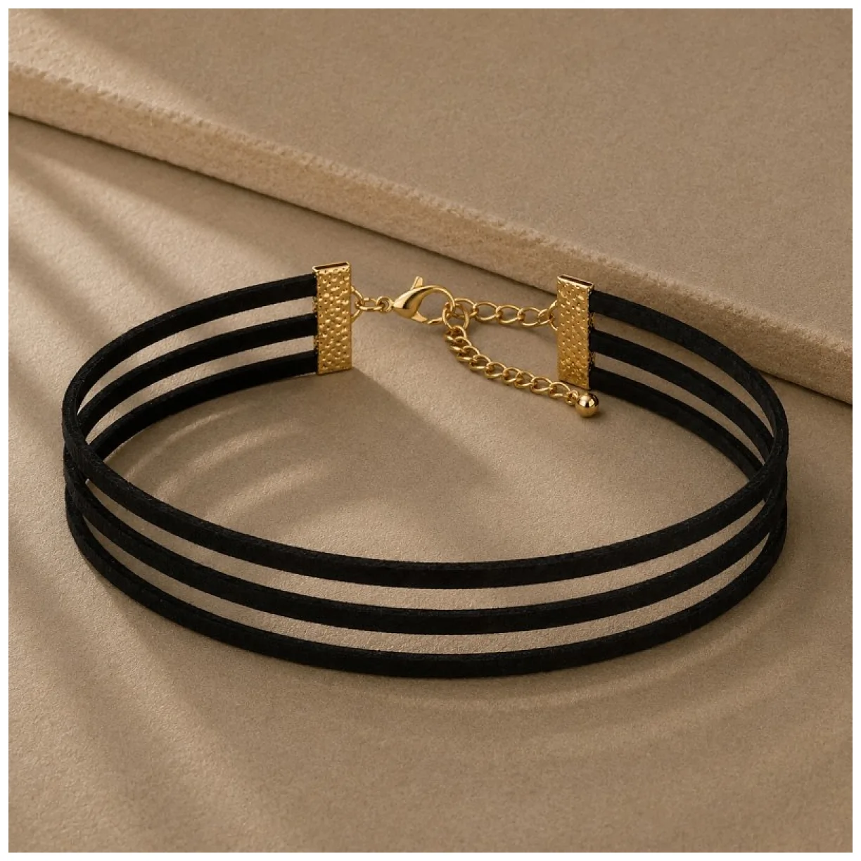 NASZYJNIK CZARNY MATOWY CHOKER POTRÓJNY - obrazek 3