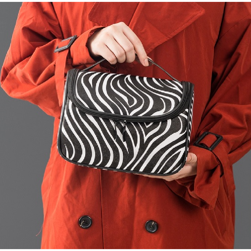 Kosmetyczka rozkładana kuferek zebra KS76 - obrazek 2