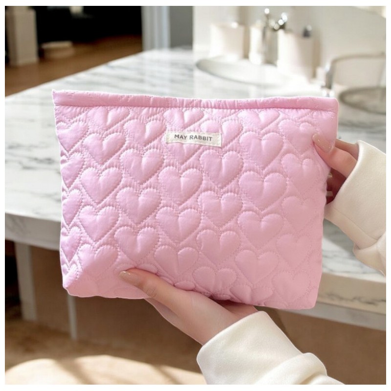 Kosmetyczka jednokomorowa pikowana serca 25 x 5 x18 cm KS120R - obrazek 4