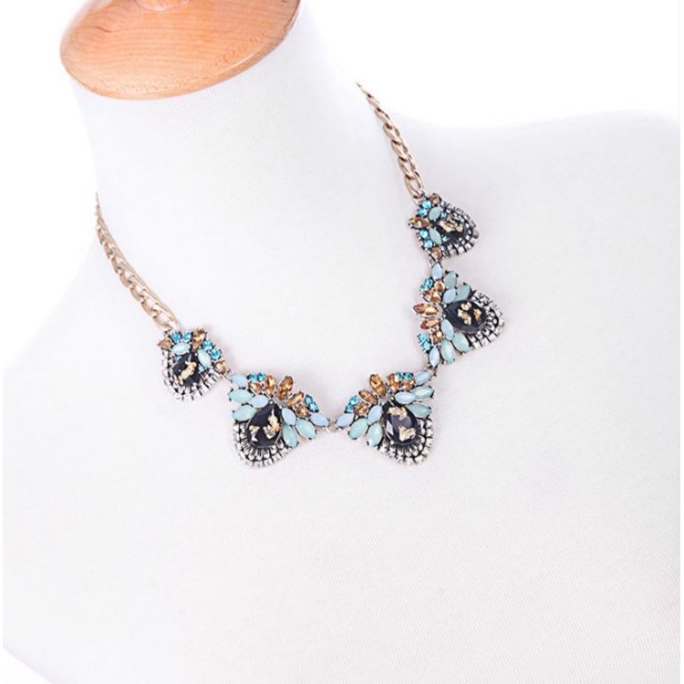 NASZYJNIK ELEGANCKI Z KRYSZTAŁKAMI N223 - obrazek 6