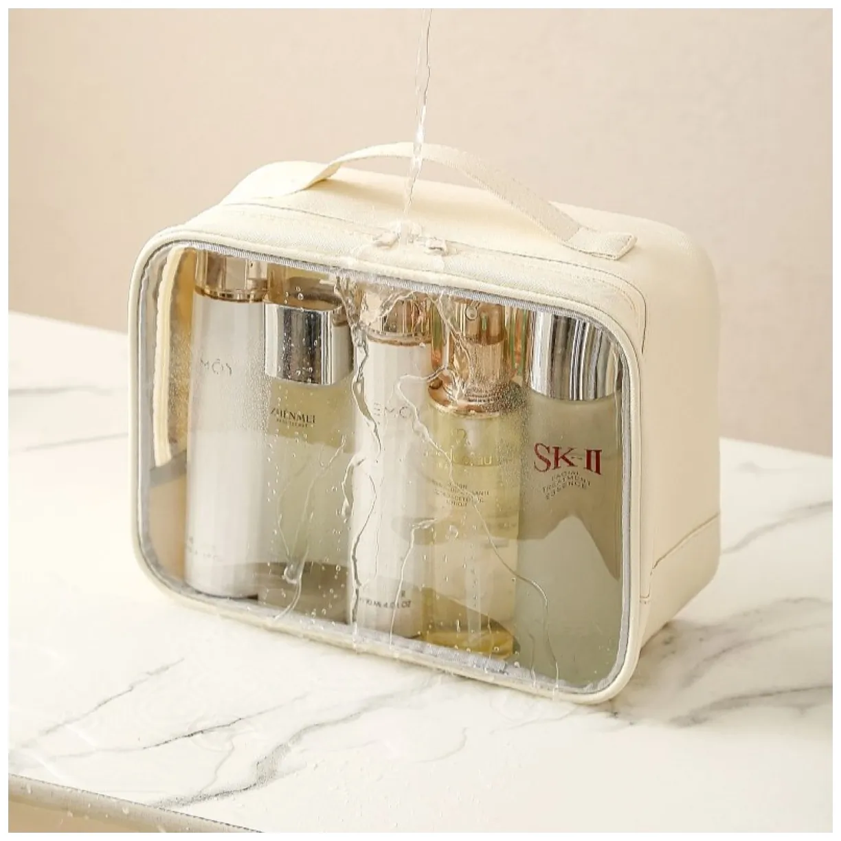 Pojemna kosmetyczka organizer podróżna kremowa 26x20x11 cm jednokomorowa - obrazek 2