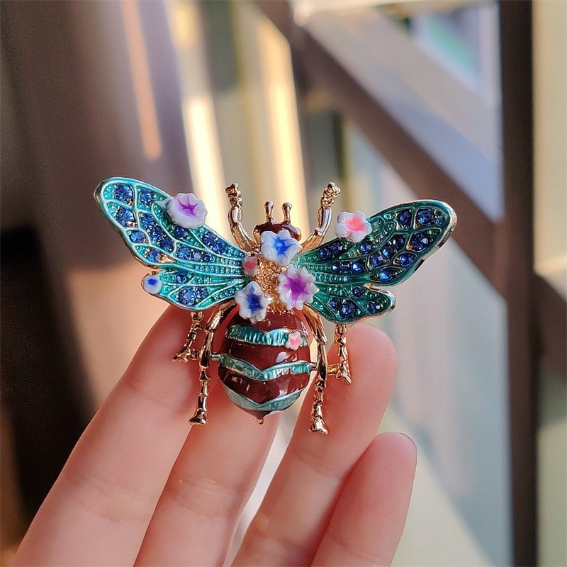 Broszka ozdobna kryształki turkusowy chrabąszcz kwiaty BZ189 - obrazek 3