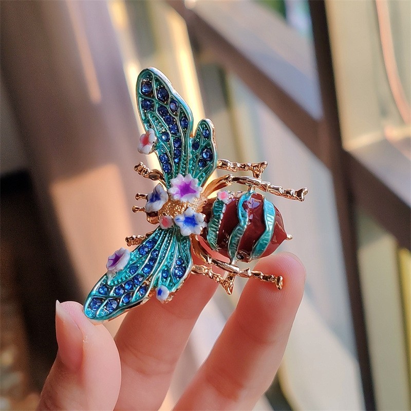 Broszka ozdobna kryształki turkusowy chrabąszcz kwiaty BZ189 - obrazek 6