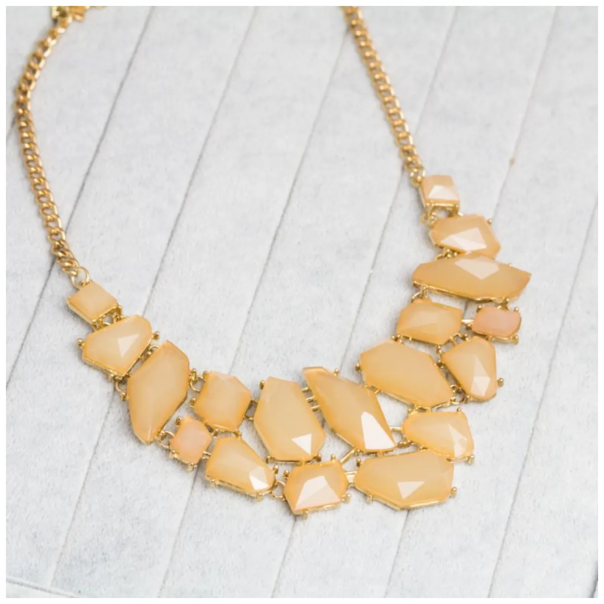 NASZYJNIK ORANGE SHAPE - obrazek 4