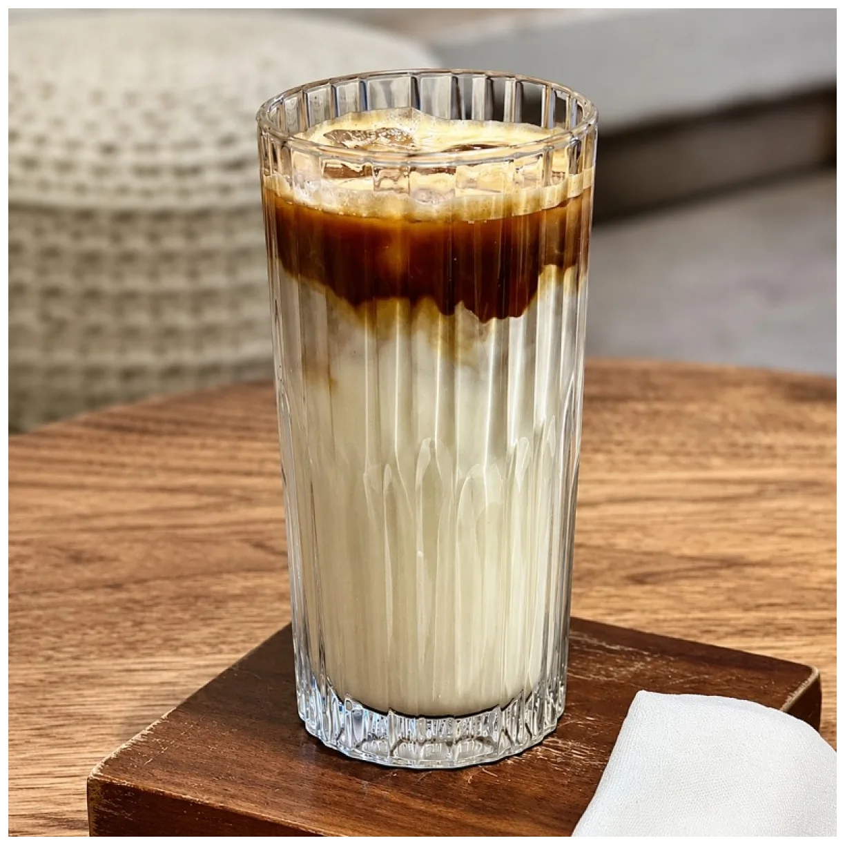 Zestaw 6 szt szklanek ryflowanych do latte, drinków, wysoka, 320ml - obrazek 10