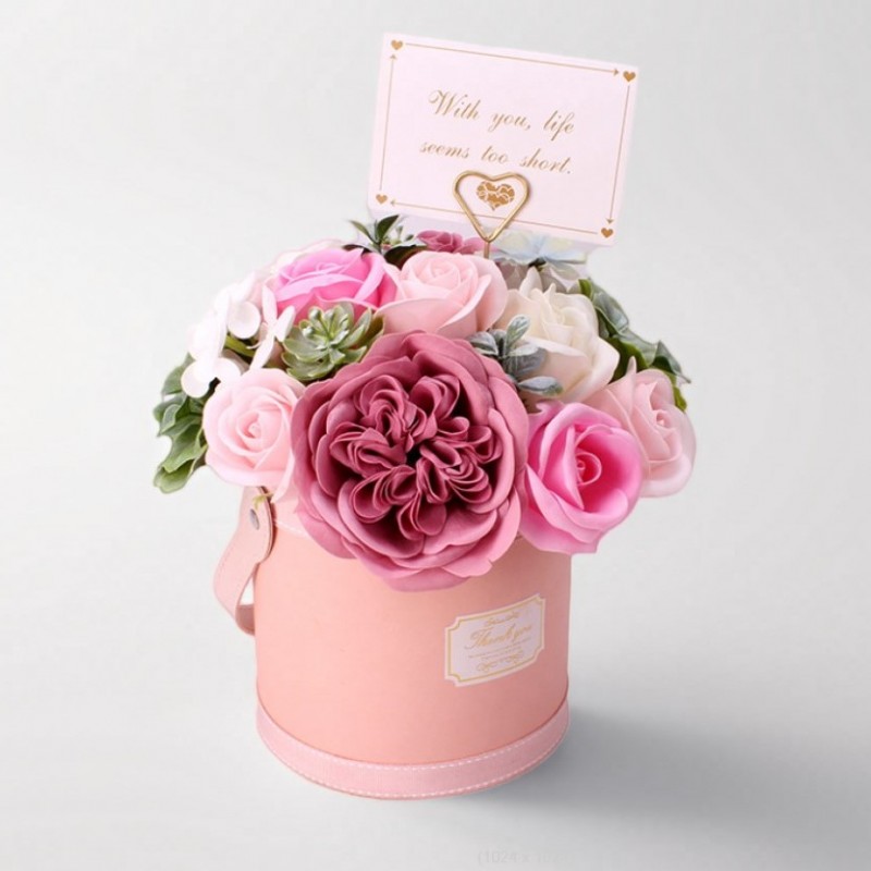 Flower box, bukiet zapachowych kwiatów mydlanych w pudełku 21х22cm BUK10R - obrazek 3