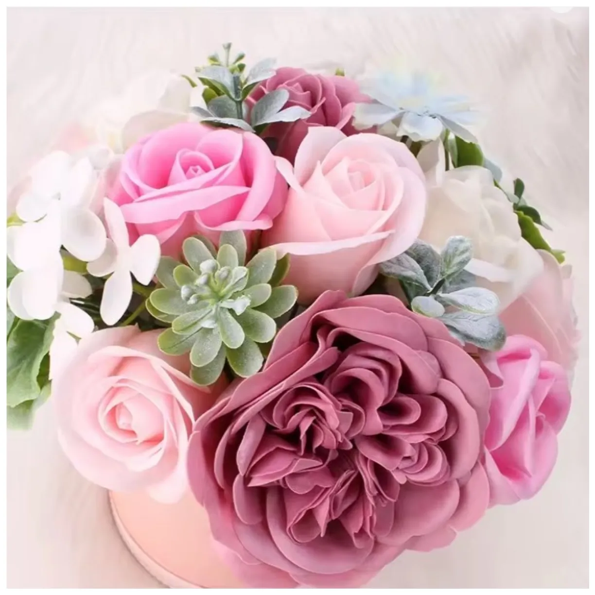 Flower box, bukiet zapachowych kwiatów mydlanych w pudełku 21х22cm - obrazek 4
