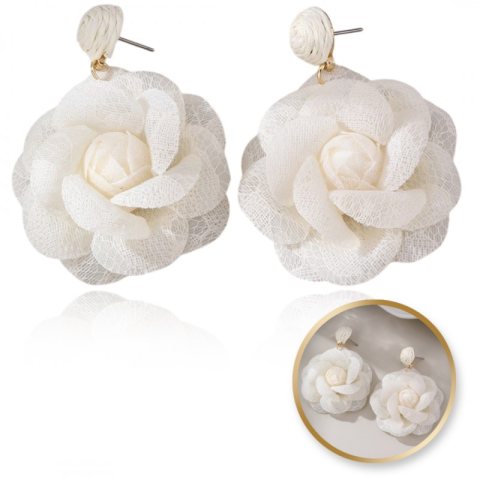 Kolczyki wiszące, efektowne koronkowe kwiat, kremowa RÓŻA sztyft K1708