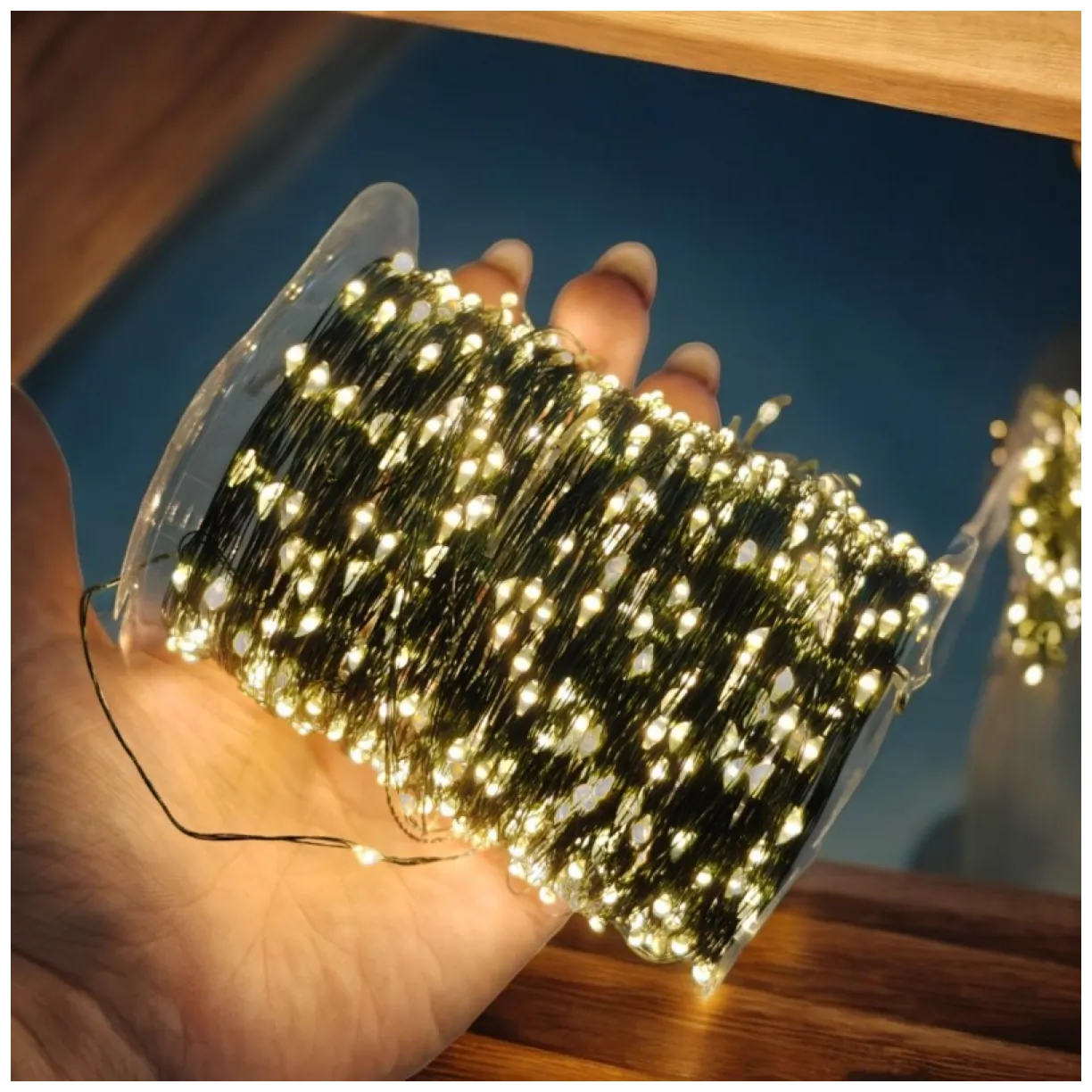 Zewnętrzne/ wewnętrzne lampki choinkowe drucik 1000 LED 100m, ciepłe białe - obrazek 3