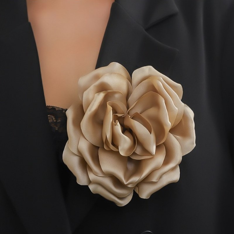 Broszka ozdobna, efektowna kwiat 12 x 12 cm kremowy BZ187 - obrazek 2