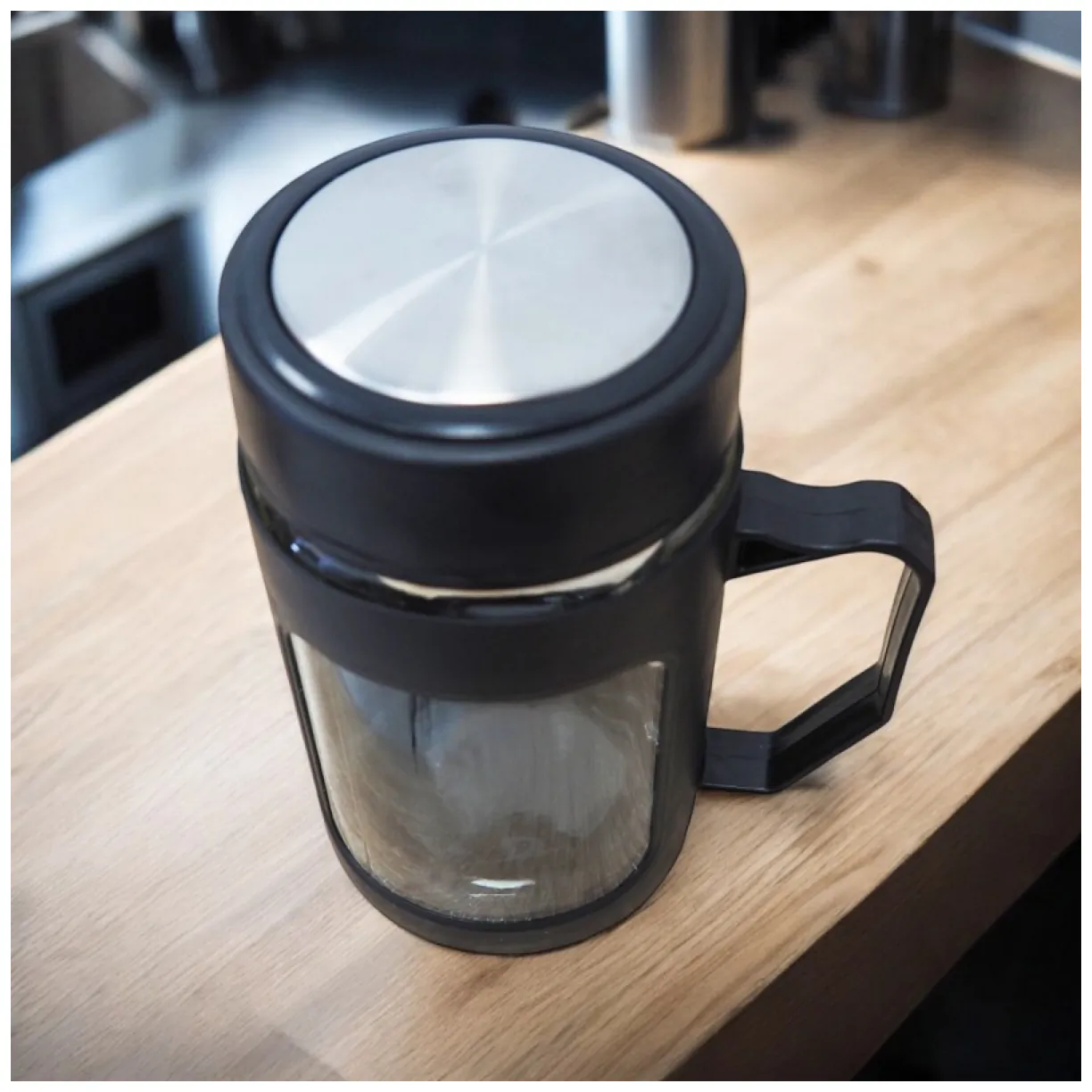 Kubek bidon ze szkła na Kawę Herbatę z uchwytem czarny 500 ML CUP18CZ - obrazek 3