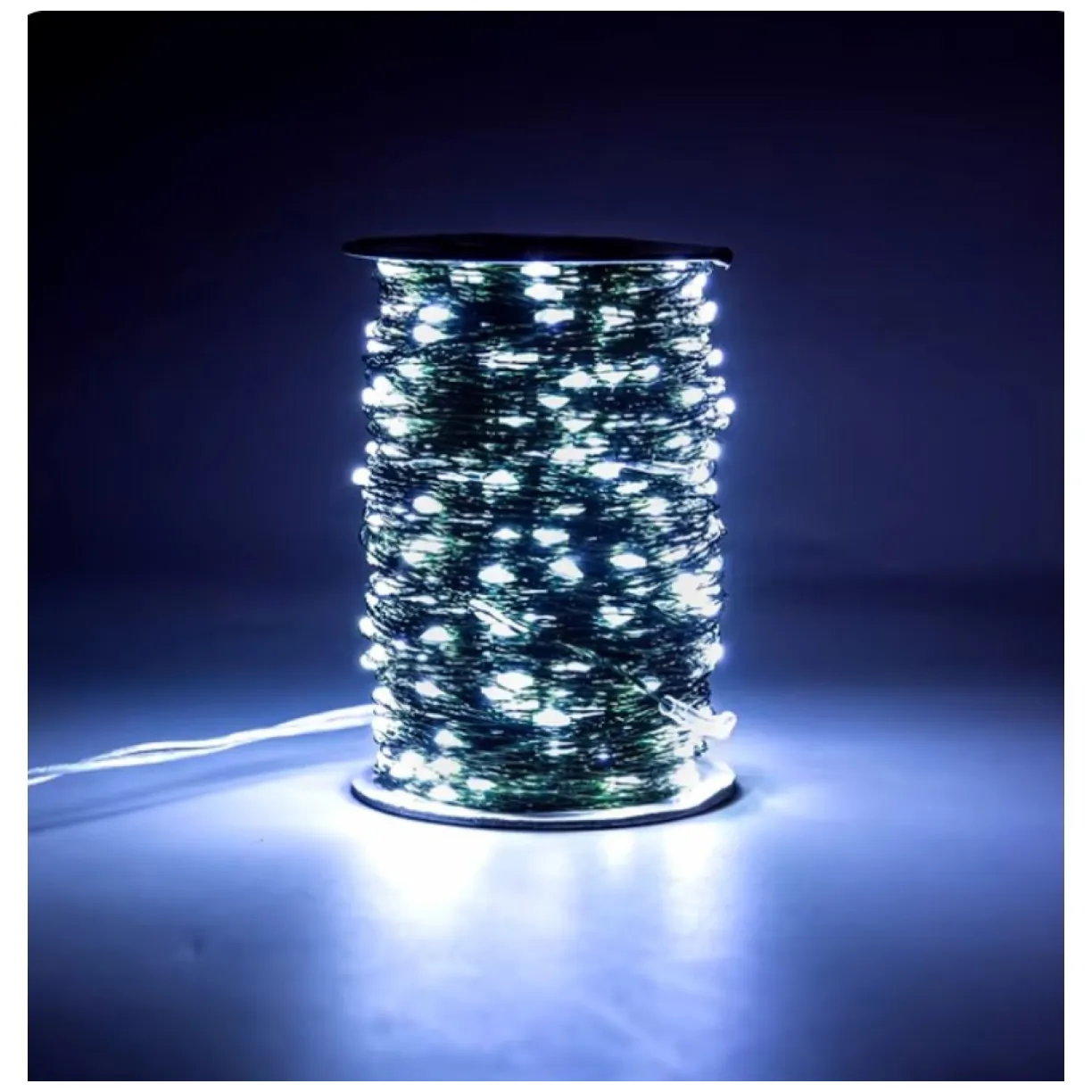 Zewnętrzne/ wewnętrzne lampki choinkowe drucik 1000 LED 100m, zimne białe - obrazek 3