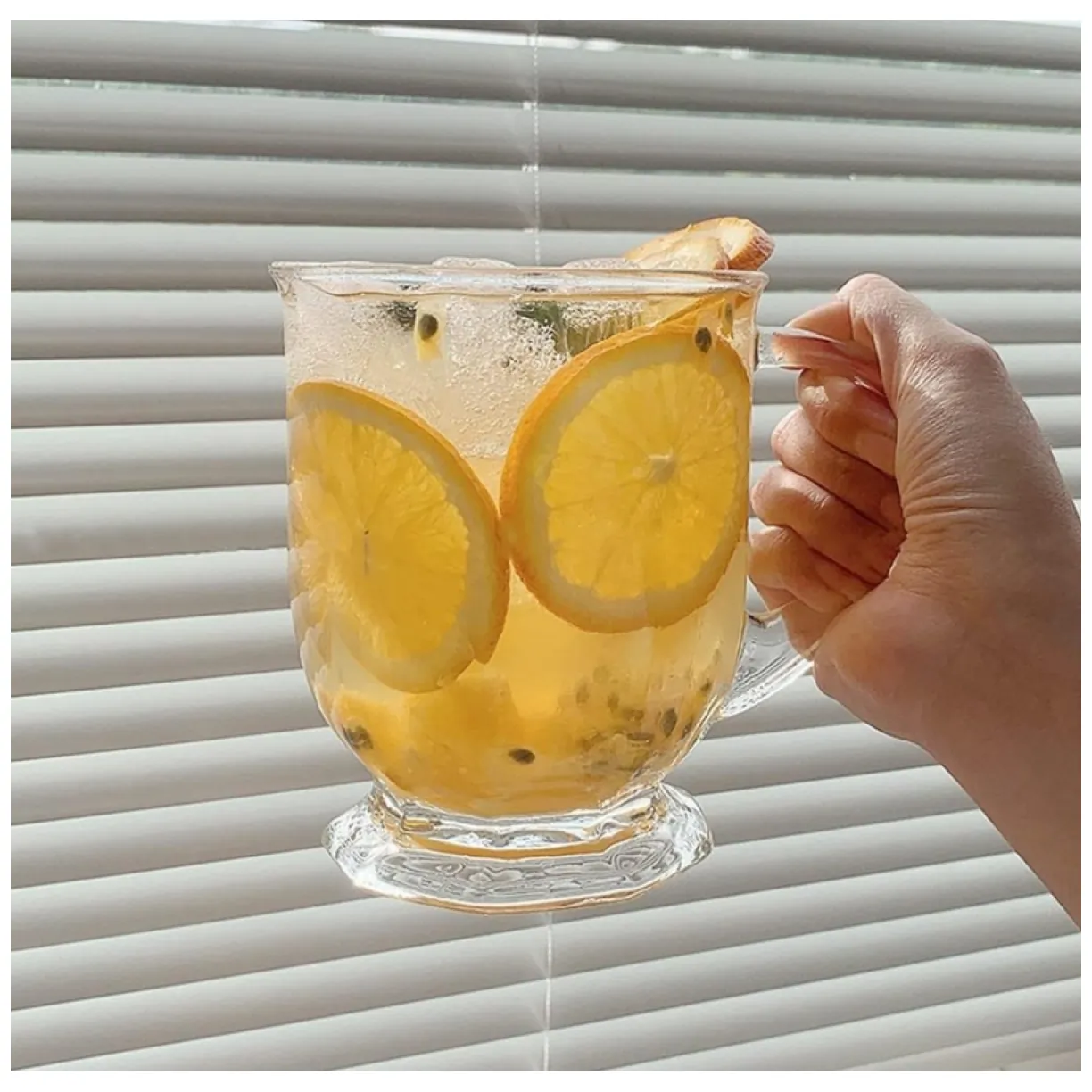 Duża szklanka ryflowana 500 ml do kawy i herbaty szkło odporne - obrazek 5