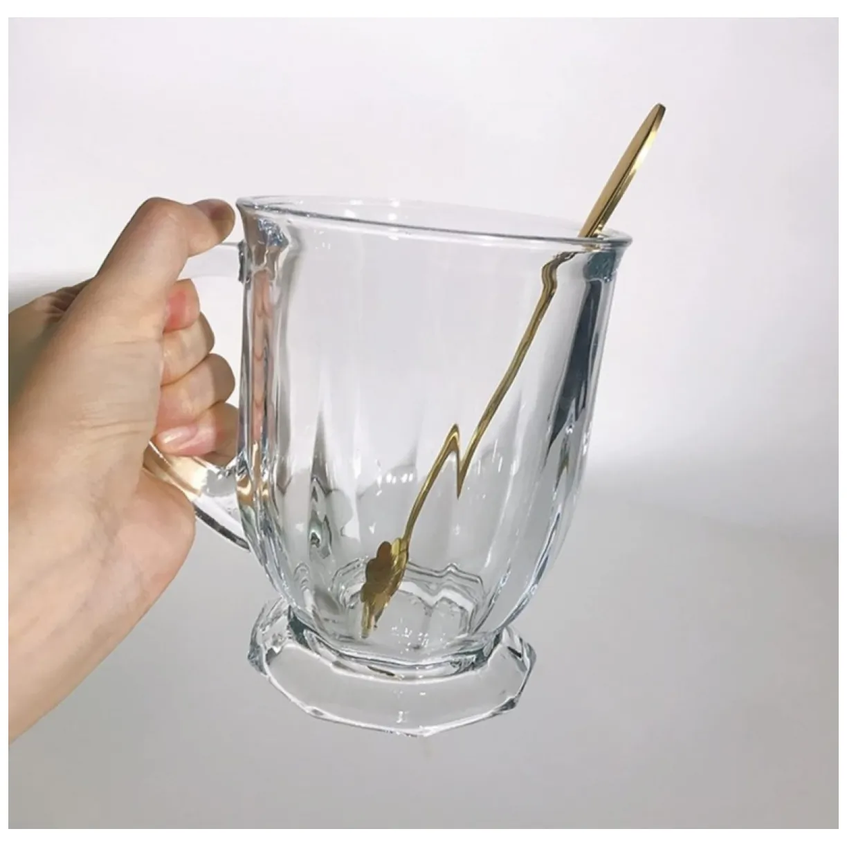 Duża szklanka ryflowana 500 ml do kawy i herbaty szkło odporne - obrazek 6