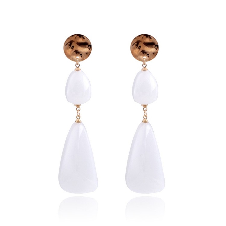 Kolczyki wiszące białe K1044B