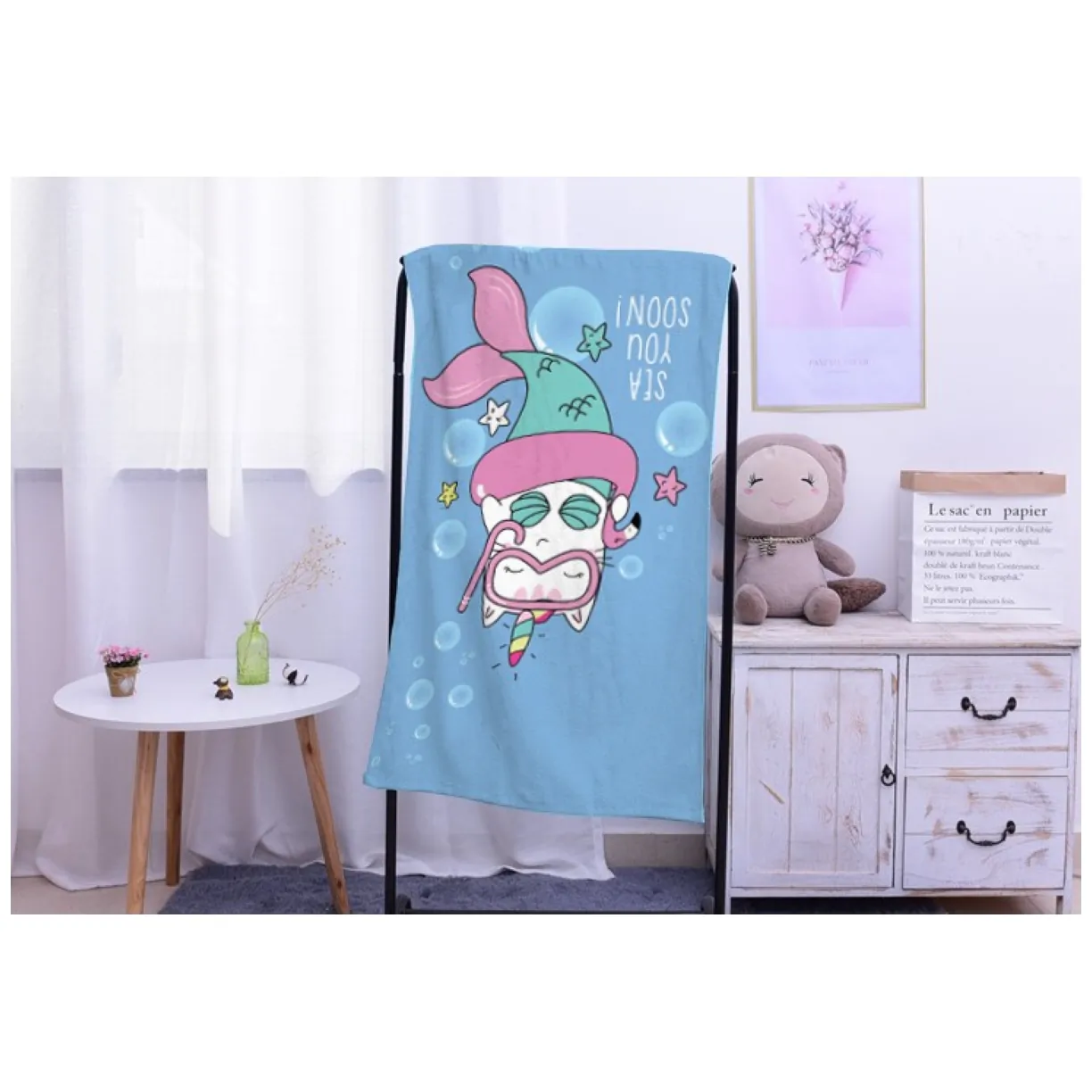 Ręcznik plażowy prostokątny 150x70 cm z motywem Pretty Girl, poliester - obrazek 4