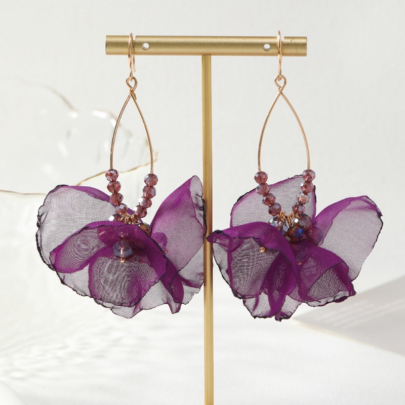 Kolczyki wiszące, efektowne tiulowe z koralikami fioletowe K1701 - obrazek 4