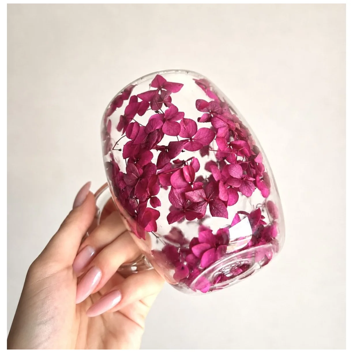 Szklanka termiczna z kwiatami w środku 300ml 1szt, pełna hortensji, burgund bordo - obrazek 3