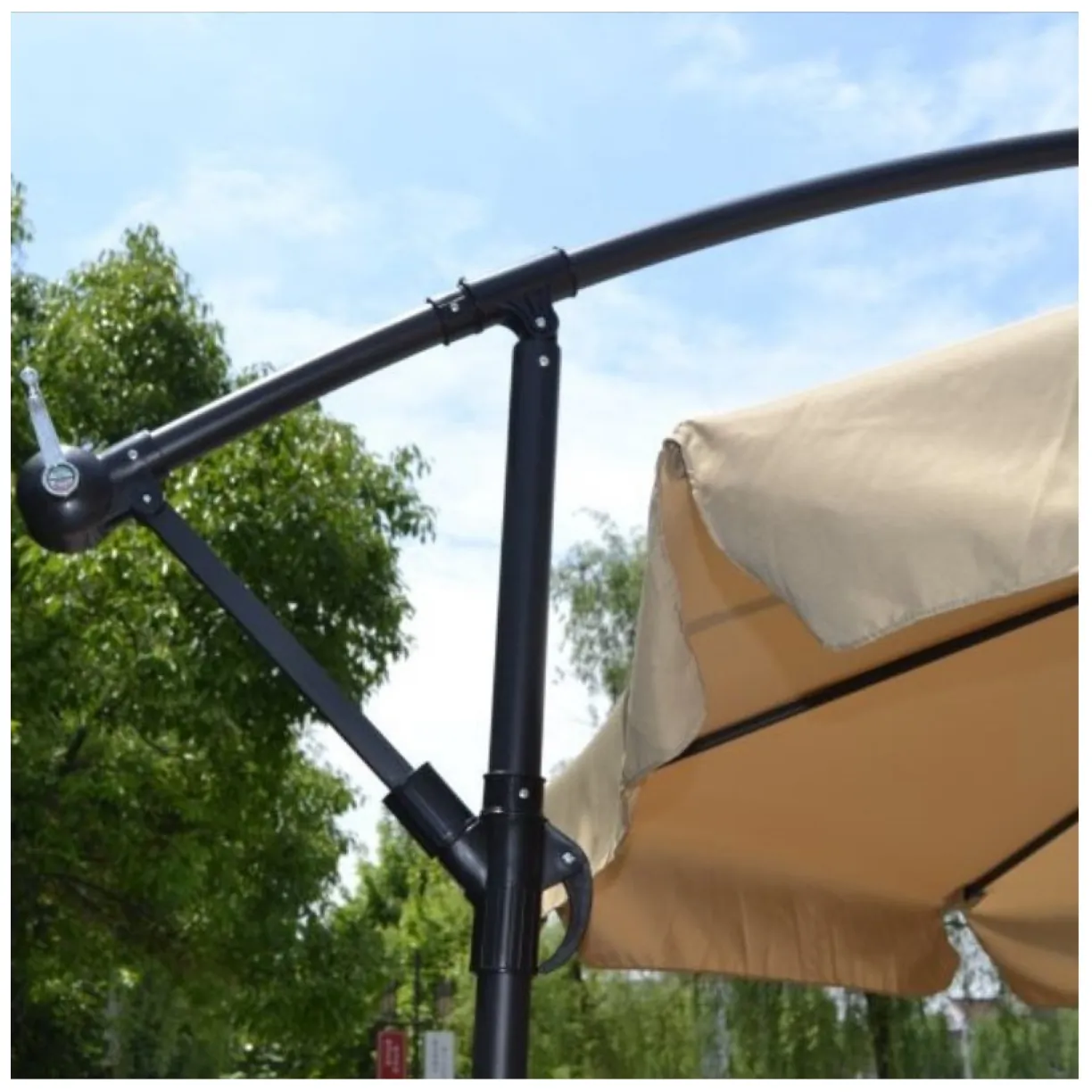 Parasol ogrodowy z wysięgnikiem i falbanką, kremowy 3,5 m. OGP10 - obrazek 10