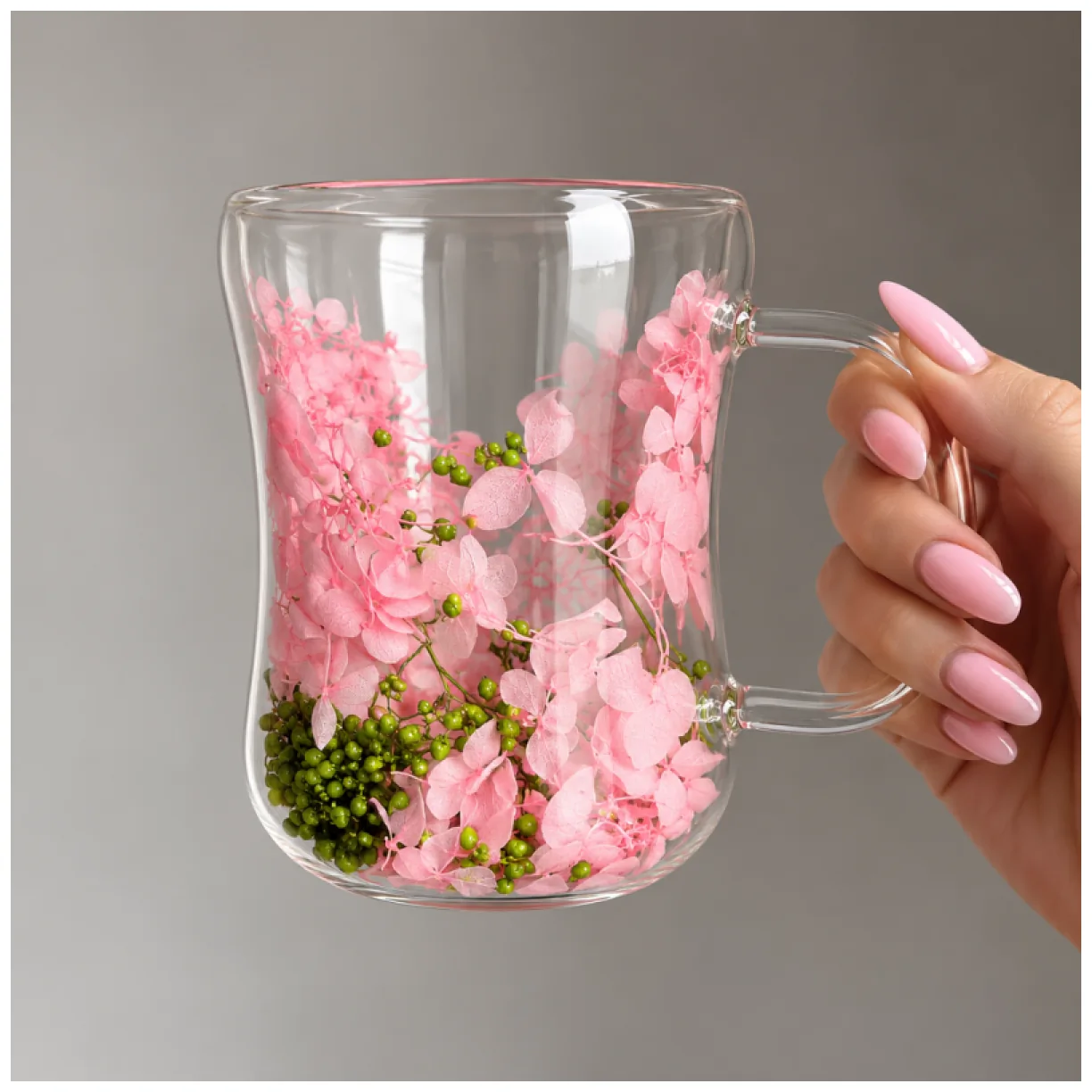 Szklanka termiczna z kwiatami w środku 300ml 1szt, pełna hortensji, róż i zieleń - obrazek 2