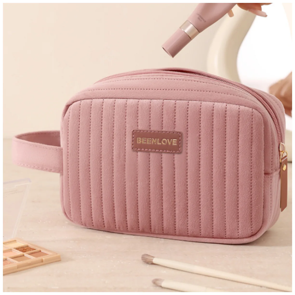 Kosmetyczka damska aksamitna podłużna 20cm x 13cm różowa - obrazek 4